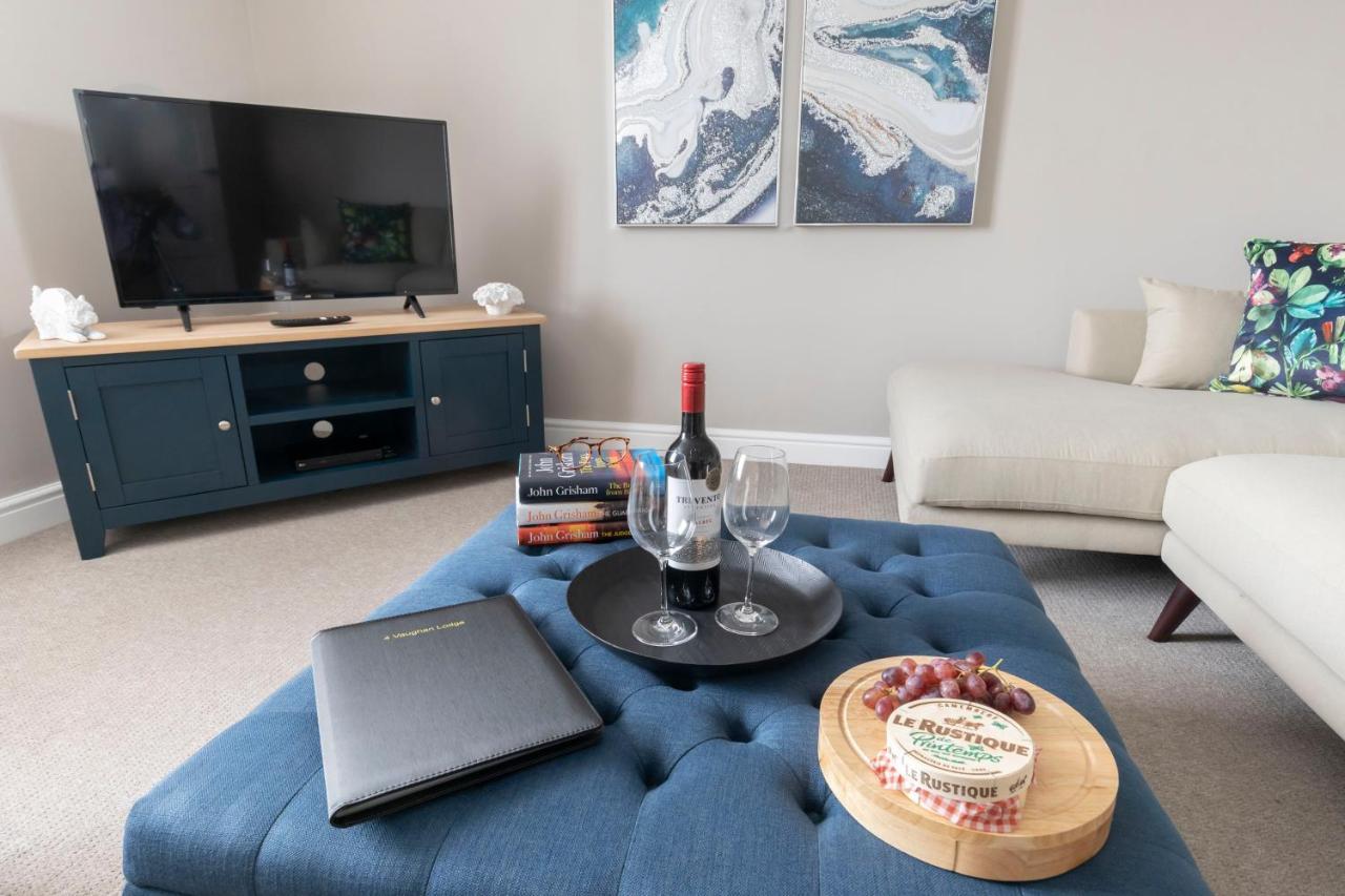 Vaughan Lodge Elegant 2-Bed Duplex With Views Near Malvern Hills Malvern Wells Ngoại thất bức ảnh
